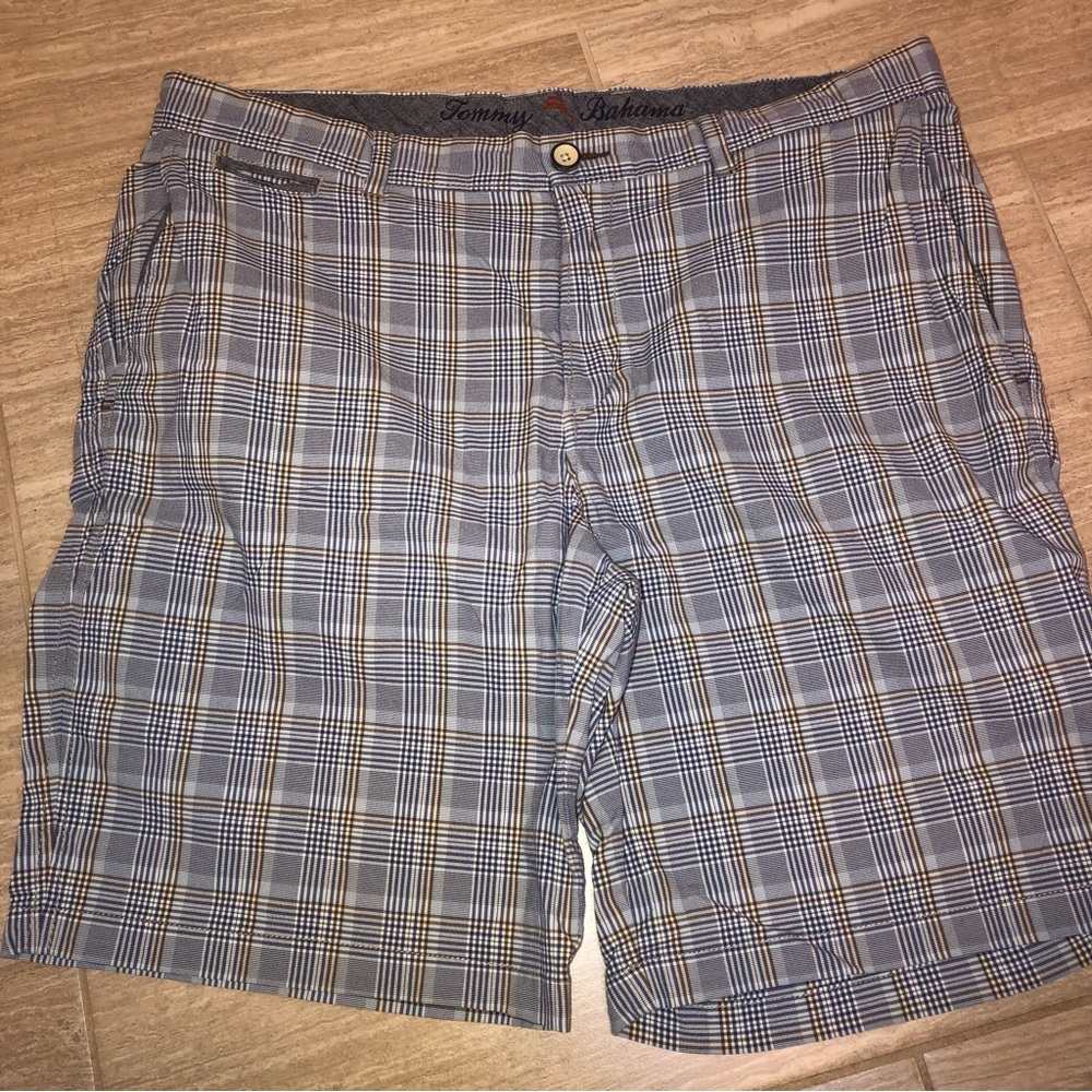 Tommy Bahama Blue and Brown Plaid Men's Shorts Size 36